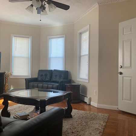 Charming Urban Apartment Getaway Провидънс Екстериор снимка